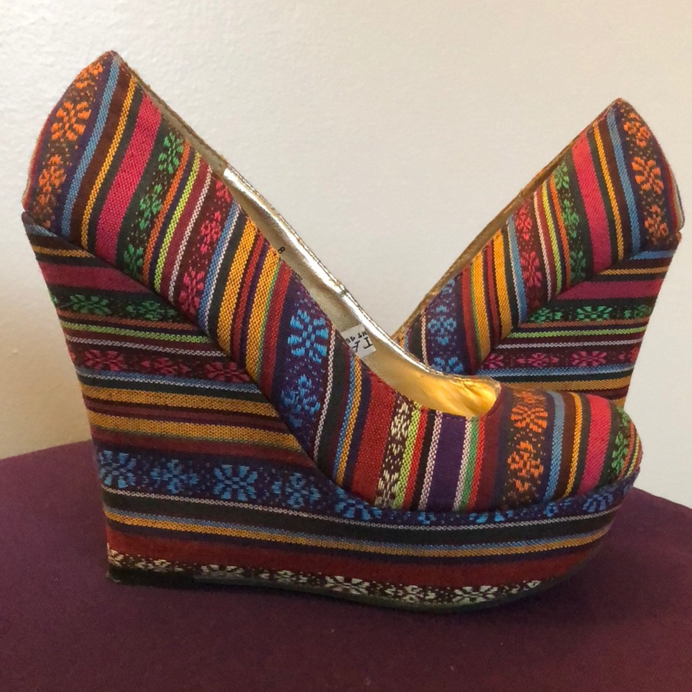Colorful Wedges